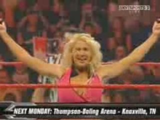 Mickie James Vs Jillian Hall