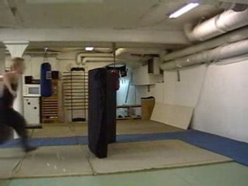 LE PARKOUR.SE - Rolltutorial av Team Ukemi
