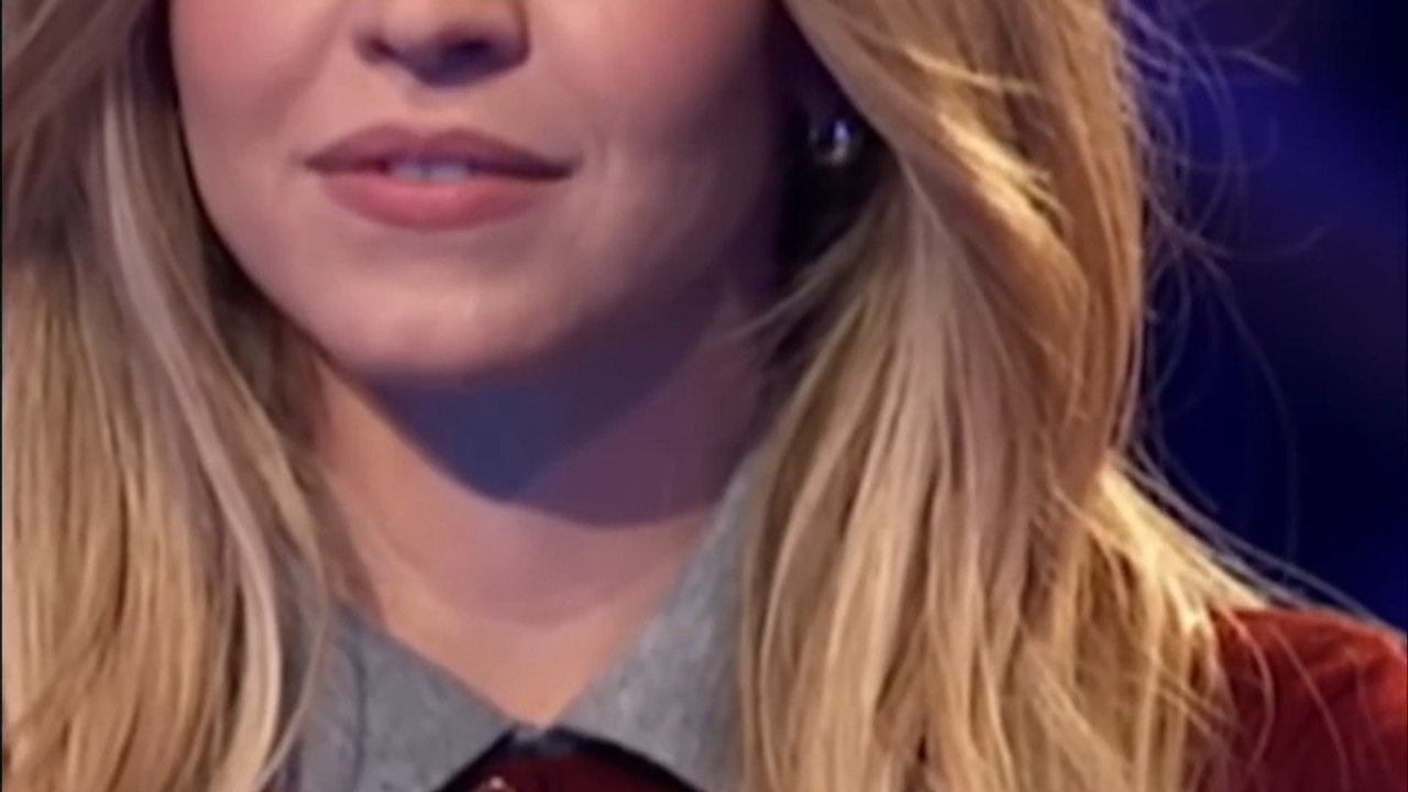 Sydney Sweeney Takes Over Fast Money on Celebrity Family Feud