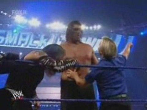 WWE SmackDown Part6, Jeff Hardy vs The Great Khali (1/2)