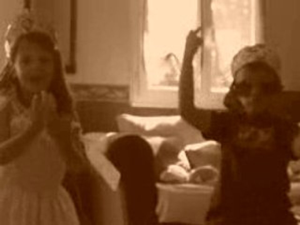 Jade et nathan mettent le Feu 23.07.2008