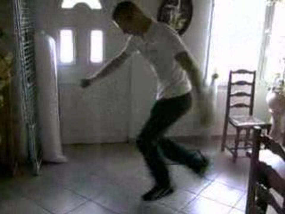 CLIP1181