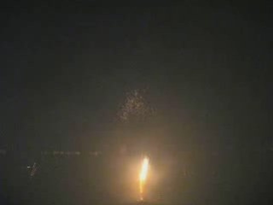 Feux d'artifice après le match Sedan - Nîmes