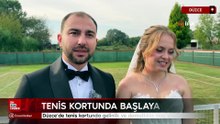 Düzce’de tenis kortunda gelinlik ve damatlıkla maç yaptılar