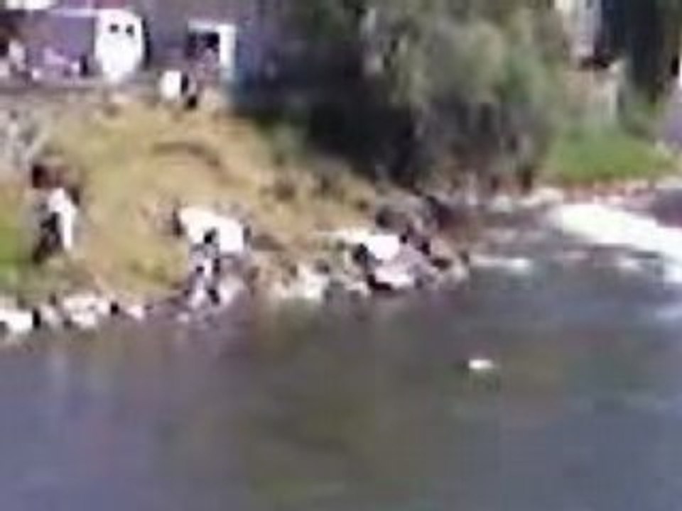 Lessive à l'ancienne dans le Salat (Autrefois le Couserans)