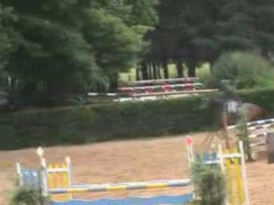 M2U00185