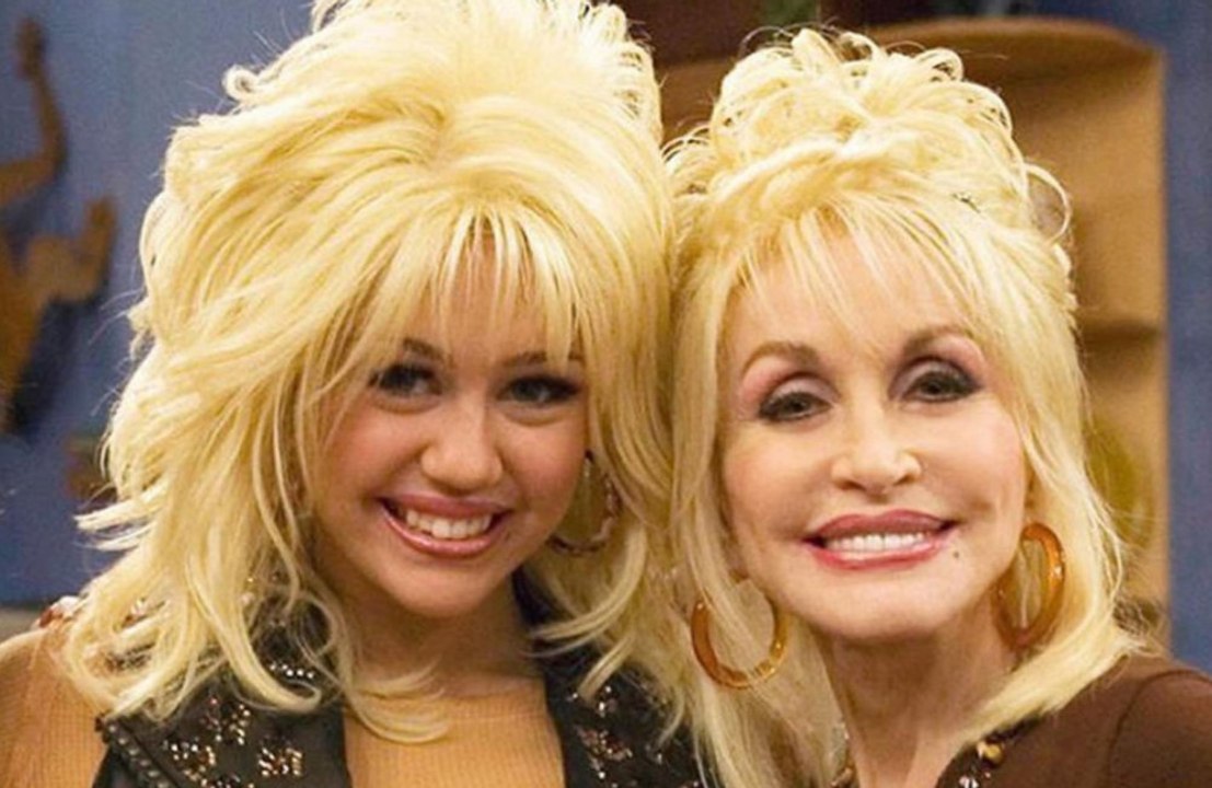 Miley Cyrus enthüllt letztes Gespräch mit Patentante Dolly Parton
