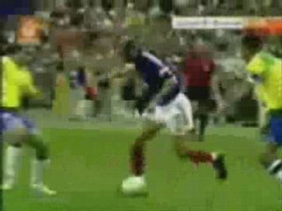 Zidane un joueur un dieu une légende