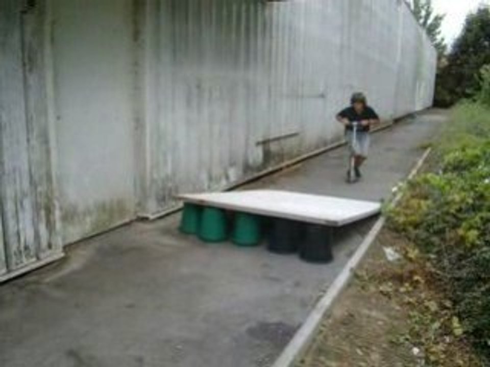 saut trotinette freestyle