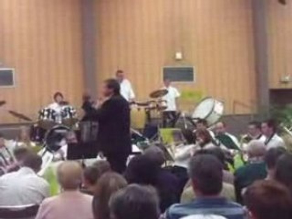 Les plaisirs démodés (Aznavour) - Concert Annuel 2008