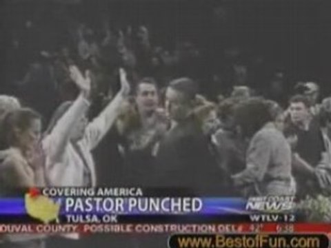 evangeliste sioniste frapper au visage