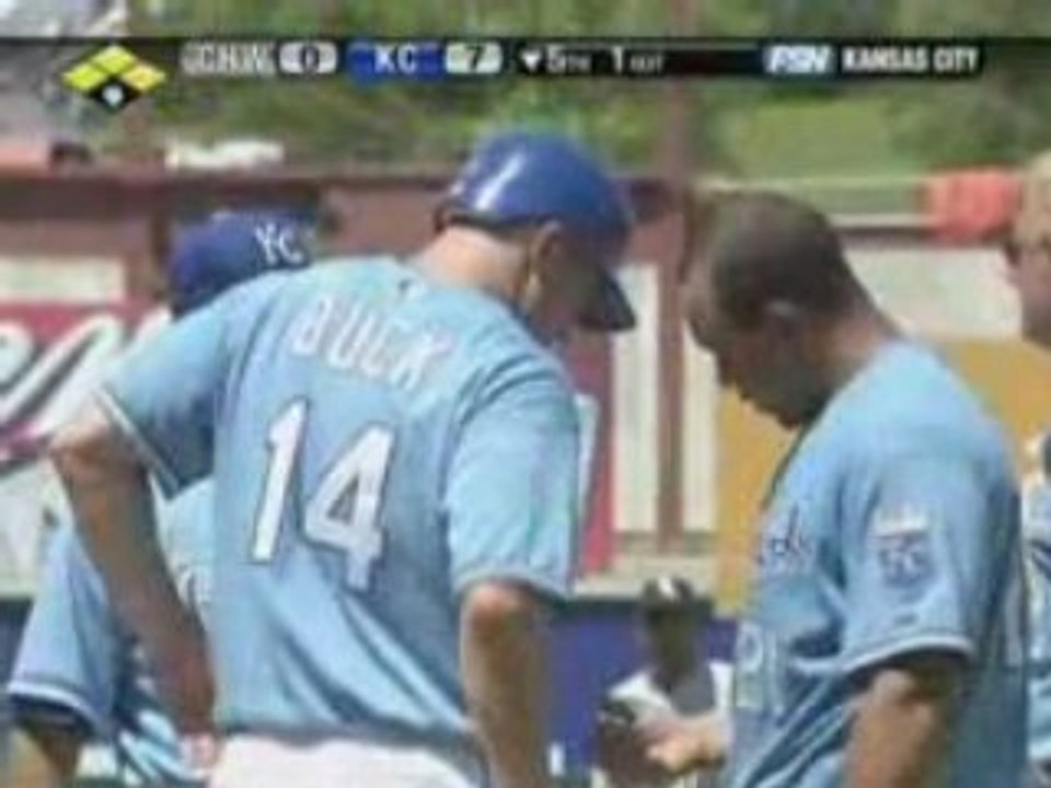 KC/Chi bench clearing brawl