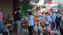 周春米率屏東隊北區市場掃街 攤商高喊凍蒜