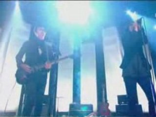 The Kills - U R A Fever (Live Jools Holland 2008)