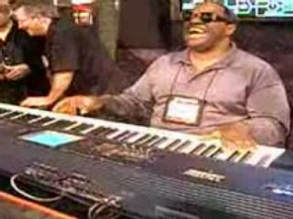 Korg triton extreme Ellis Hall au NAMM part1