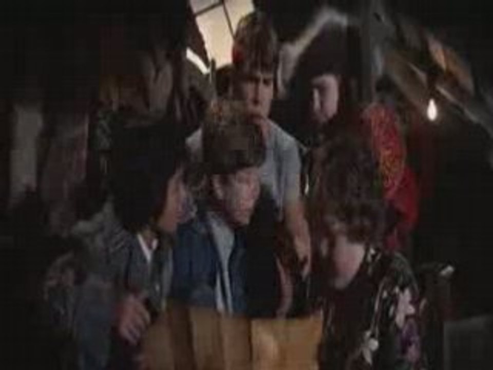Les Goonies: Le debut de l'aventure!
