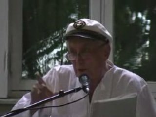 Евгений Евтушенко читает стихотворение 'Топиловка' в Переделкино, 2008