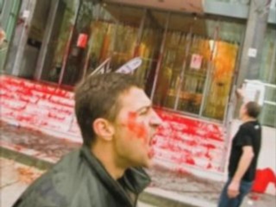 [Mexico Aids 2008] ACT UP dénonce les mensonges de Sarkozy