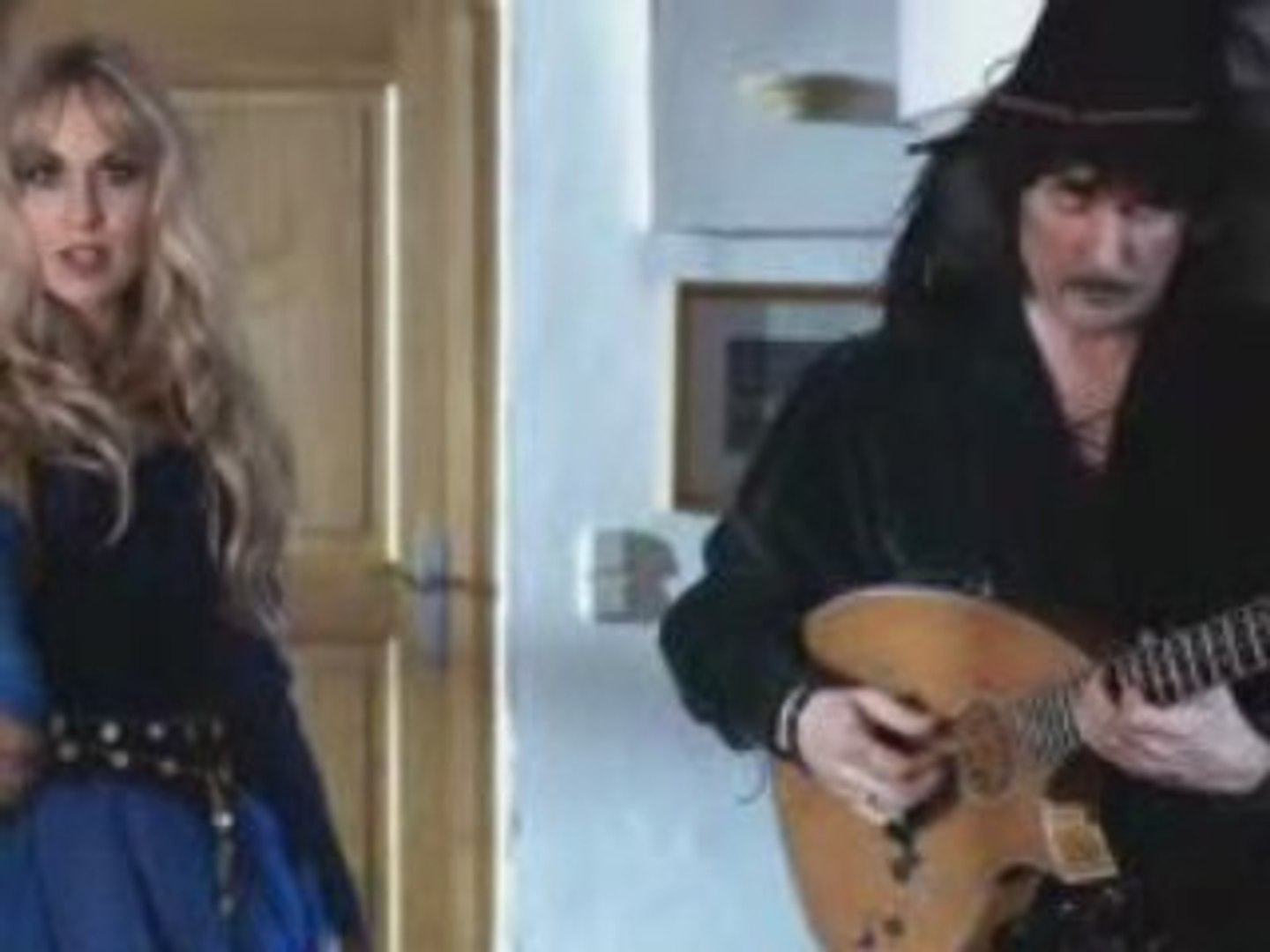 Blackmore's Night – Locked Within The Crystal Ball video - video Dailymotion
