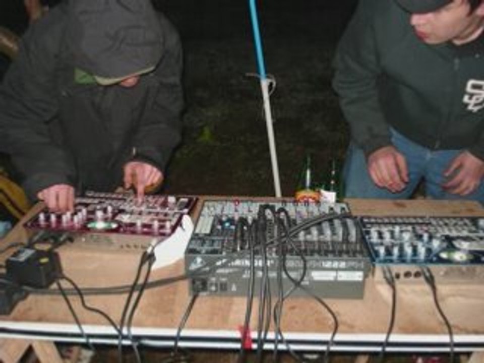 Querot puta and trouble hill live ableton reason