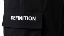 🖤 شورت اسود رجالي نايلون بعلامة دفنيشن Definition  شورت نايلون كاجوال بإطلالة عصرية