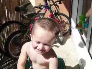 bataille d'eau avec maman