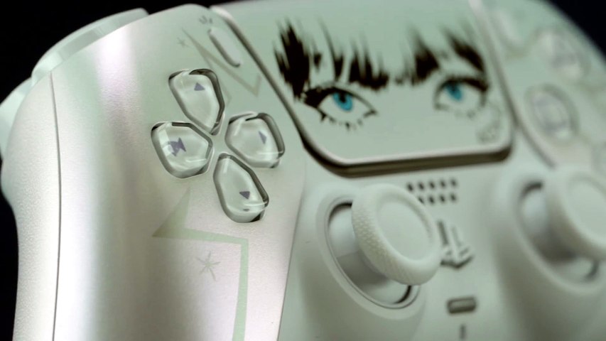 Lisa (das Blackpink) une-se à PlayStation para edição limitada de comando