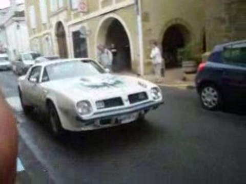 Défilé voitures au festival de la country à mirande 2008