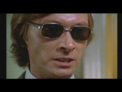 Peur sur la ville - Assez fort pour ne pas lui ceder