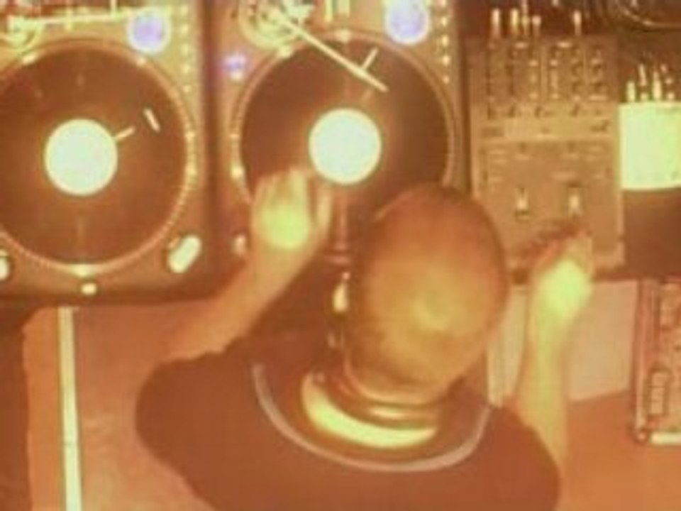 Birdy Nam Nam Live In Paris Kind Of Laid Back