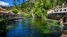 Explore Fontaine-de-Vaucluse: A Charming French Village & Its Crystal Clear Sorgue River