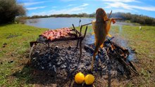 Pesca de bagres en el río Uruguay y cocina a la estaca