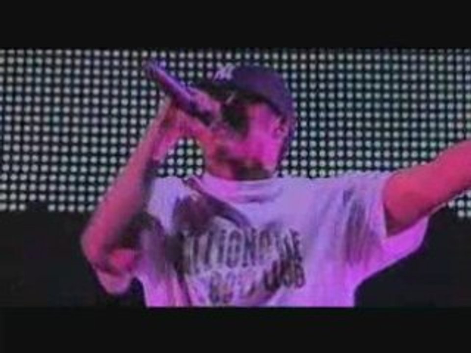 Jay-Z & Kanye West perform "Jockin Jay-z"