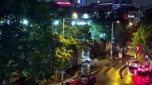 Sağanak etkili oldu şehürde sokaklar göle döndü