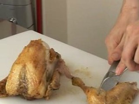Découper une volaille cuite