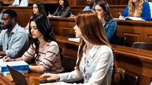 De día profesor, de noche su dueño