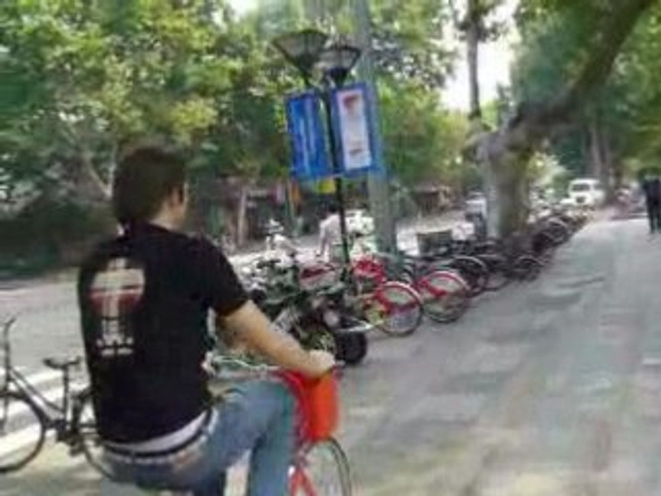 Laoban Julio & Deejay @ Hangzhou en vélo