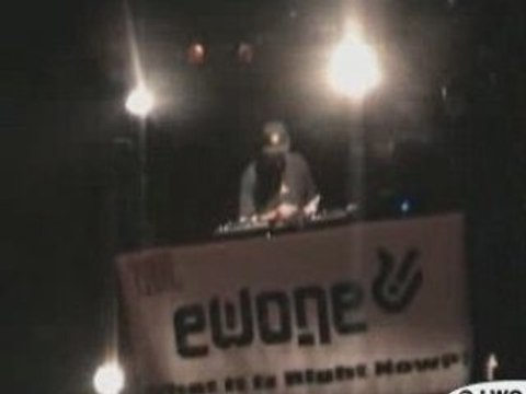 dj EWONE @ Cabaret Sauvage (2007)