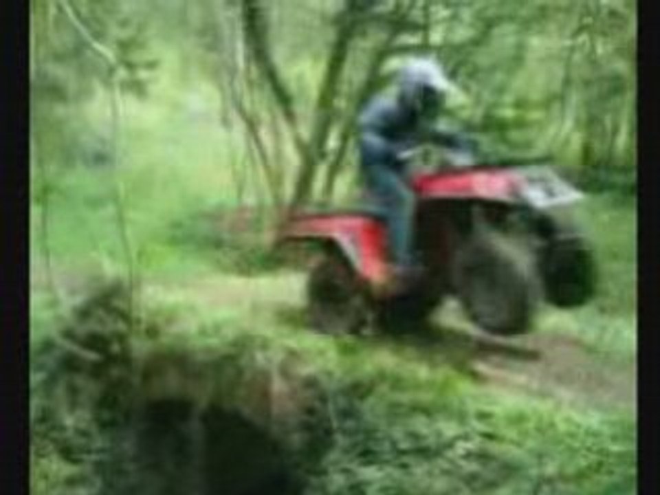 Virée dans les bois Quad Avril 2008