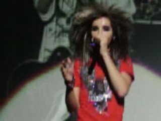 1 rang Ambre!! Bill tend la main et me regarde MOI =D!! TH