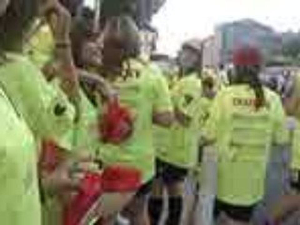 AVANT LE DEFILE