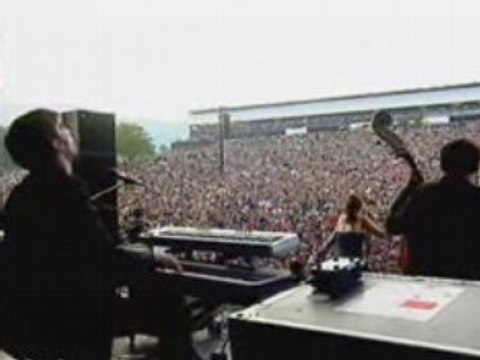 Dionysos - 02 - Le jour le plus froid du monde (Paleo 2008)