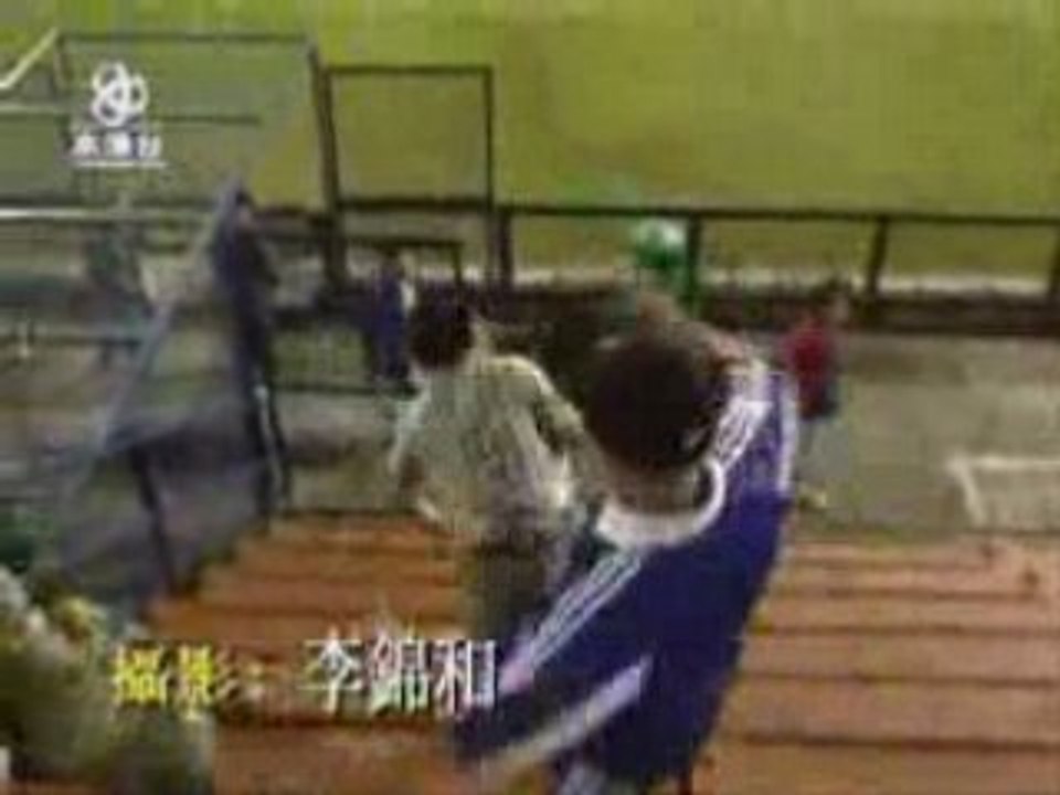 Funny clips - Violent japanese football fan