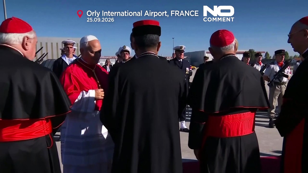 Frankreich empfängt Papst Leo XIV in Orly, Glocken läuten landesweit