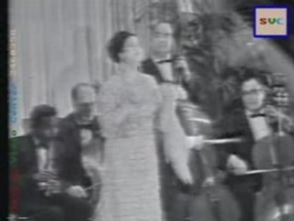 Oum Kalthoum  (part 6)ام كلثوم - بعيد عنك