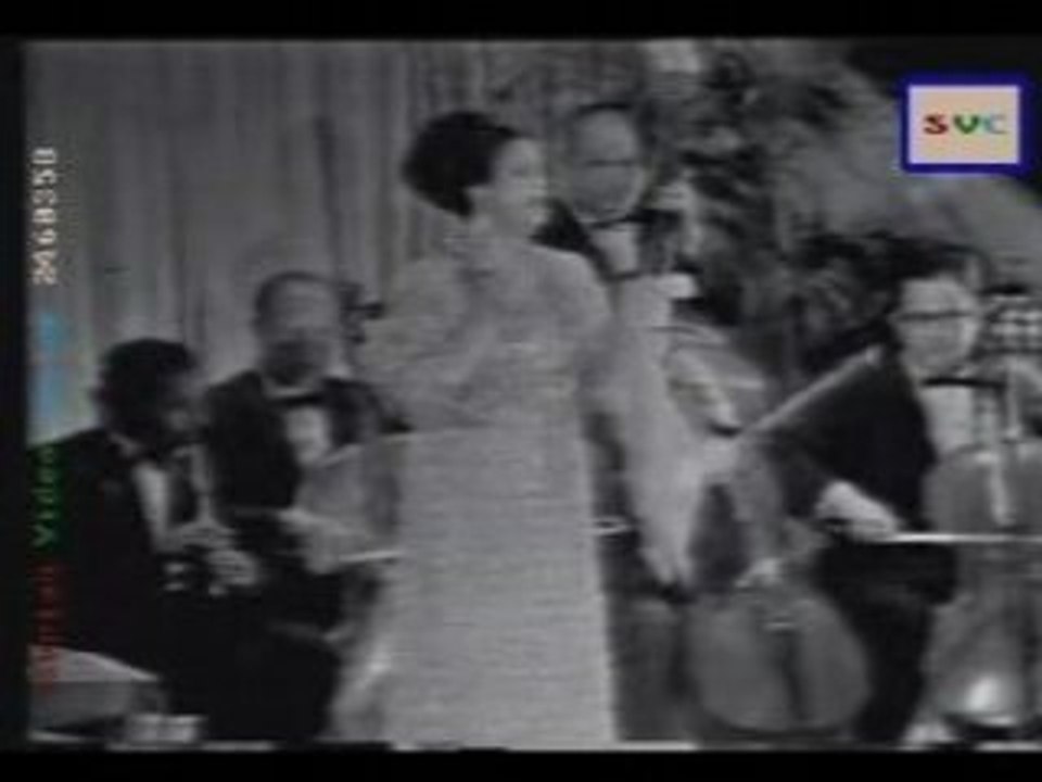 Oum Kalthoum  (part 2)ام كلثوم-بعيد عنك