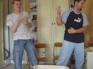 Pub lessive plouf imitation