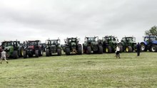 The sounding of airhorns before the Memorial Tractor Run started, video Alan Quick IMG_2011