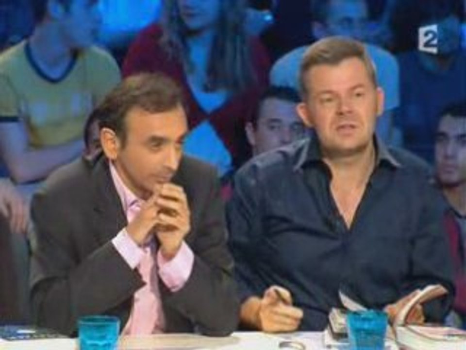 Zemmour face à Philippe Katerine