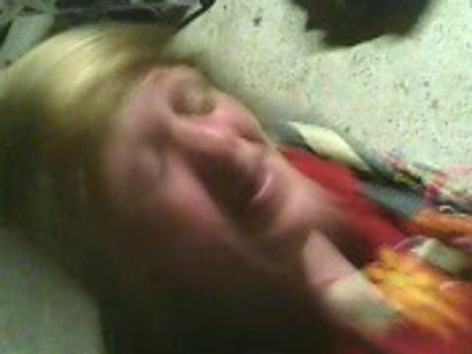 hugo se fait couper les cheveux